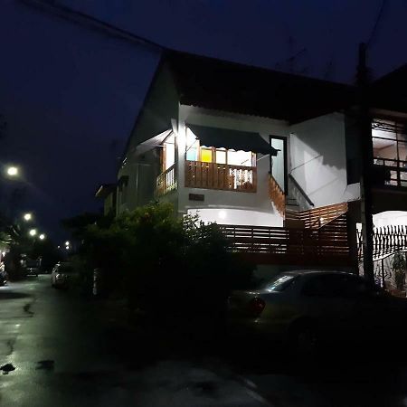 A & P House Apartment Bangkok Exterior foto