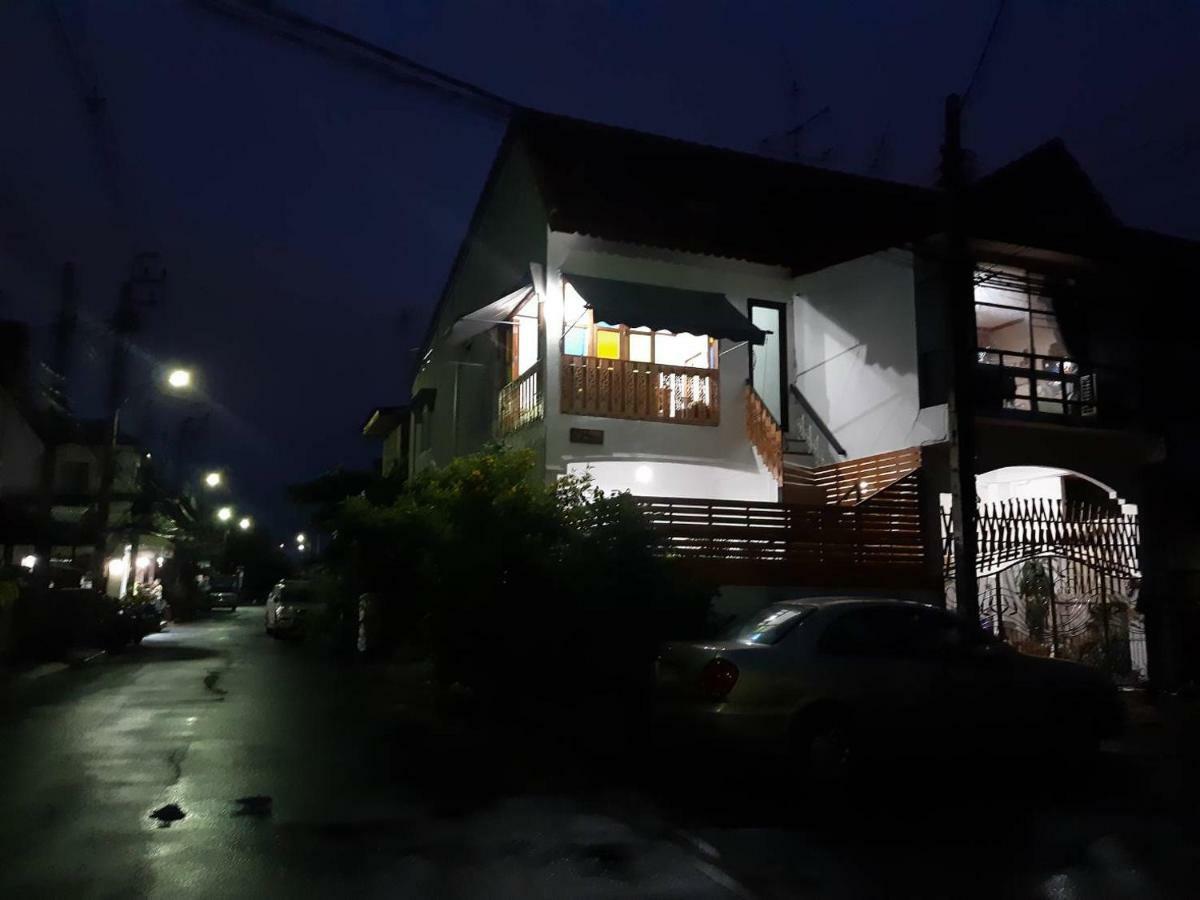 A & P House Apartment Bangkok Exterior foto