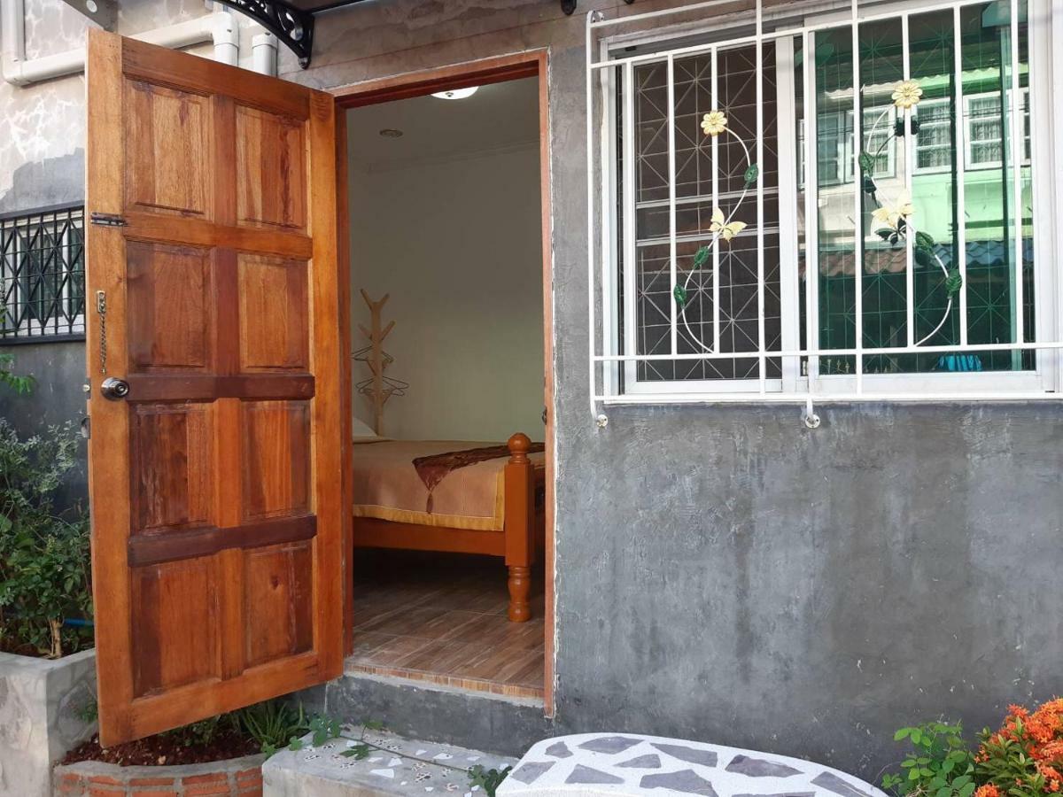 A & P House Apartment Bangkok Exterior foto