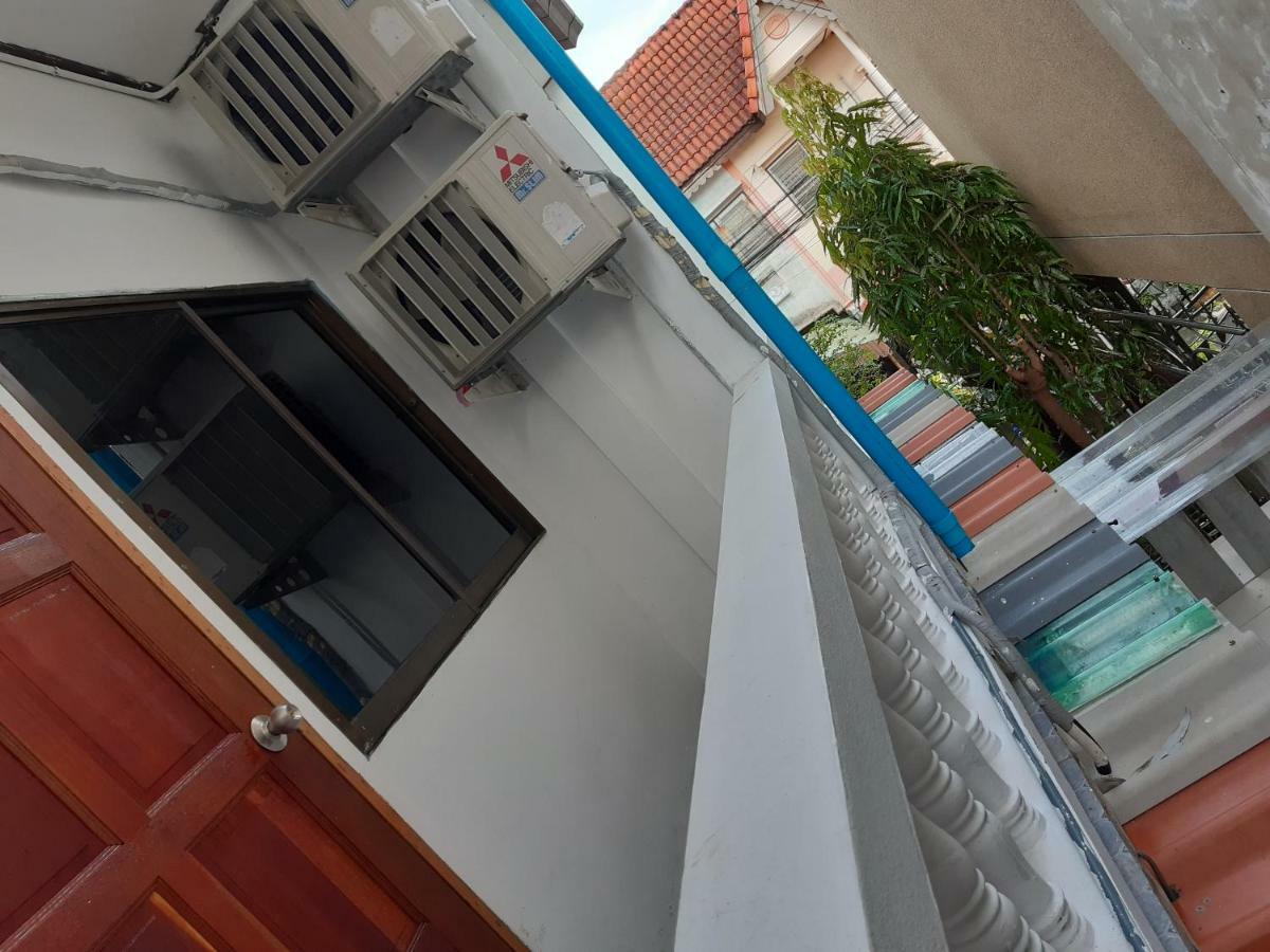 A & P House Apartment Bangkok Exterior foto